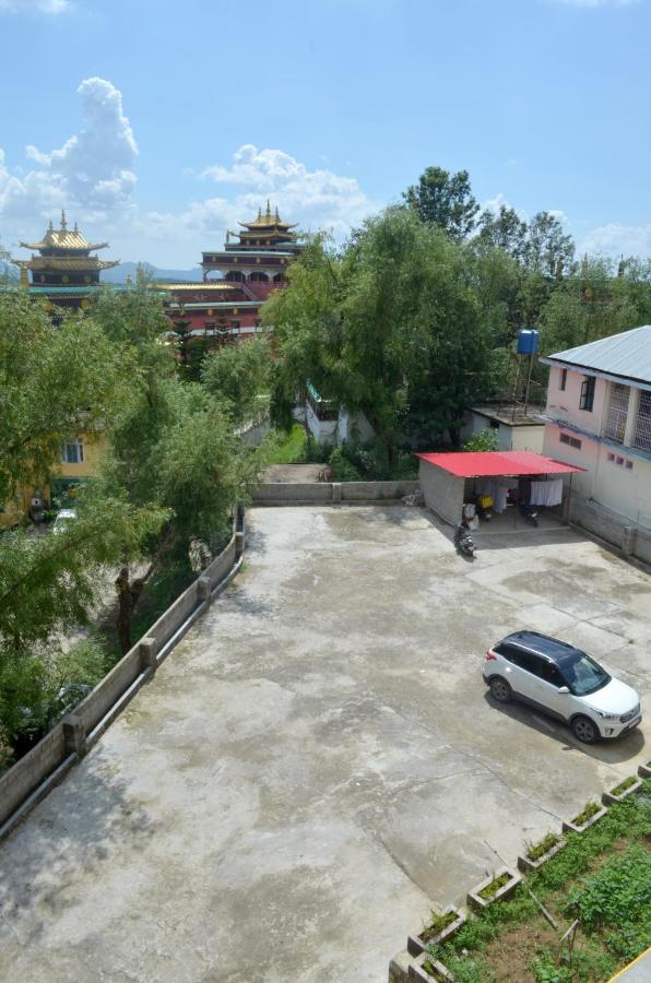 Zhim Zhim Guest House Bir  Exterior photo